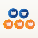 Laundry balls that collect hair